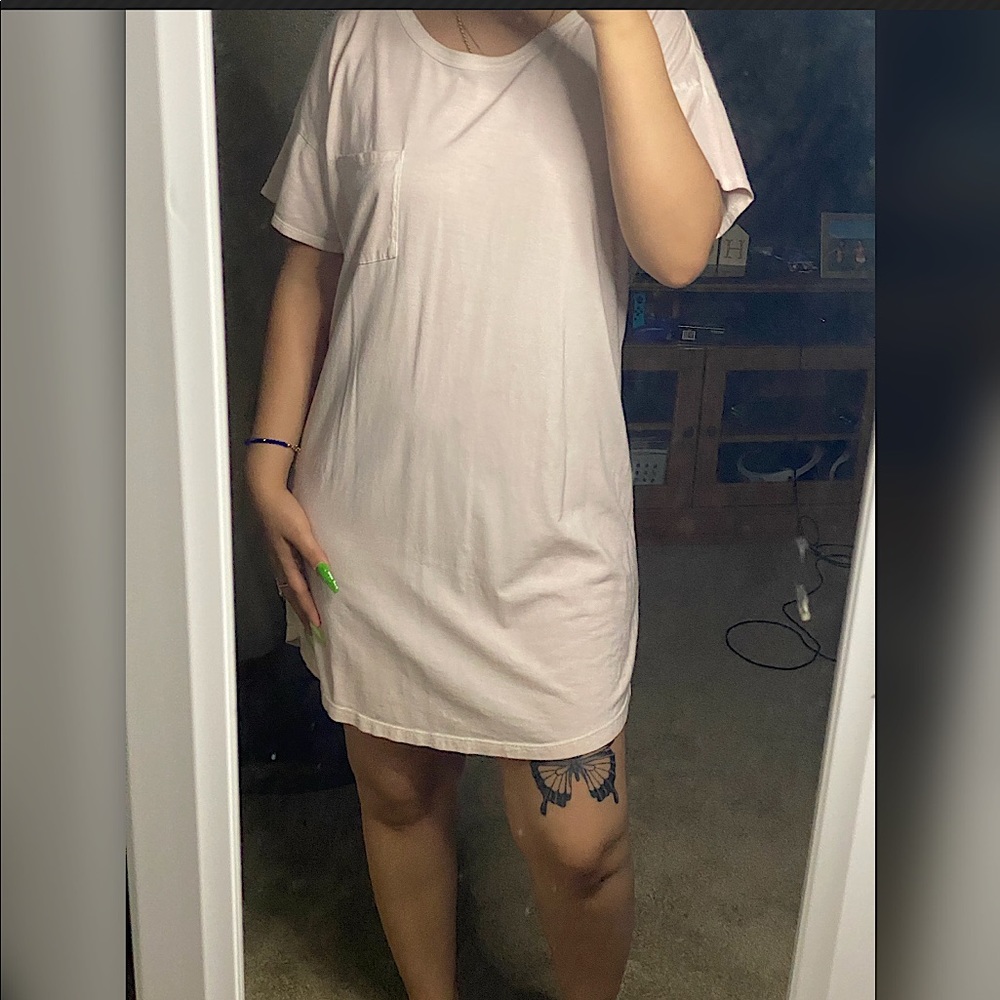 T-shirt open back dress